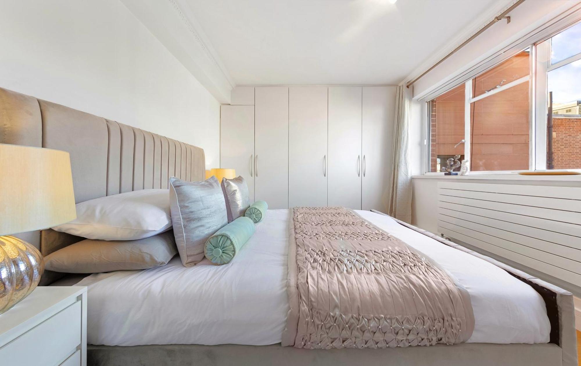 Fabulous With Terrace By Harrods Apartamento